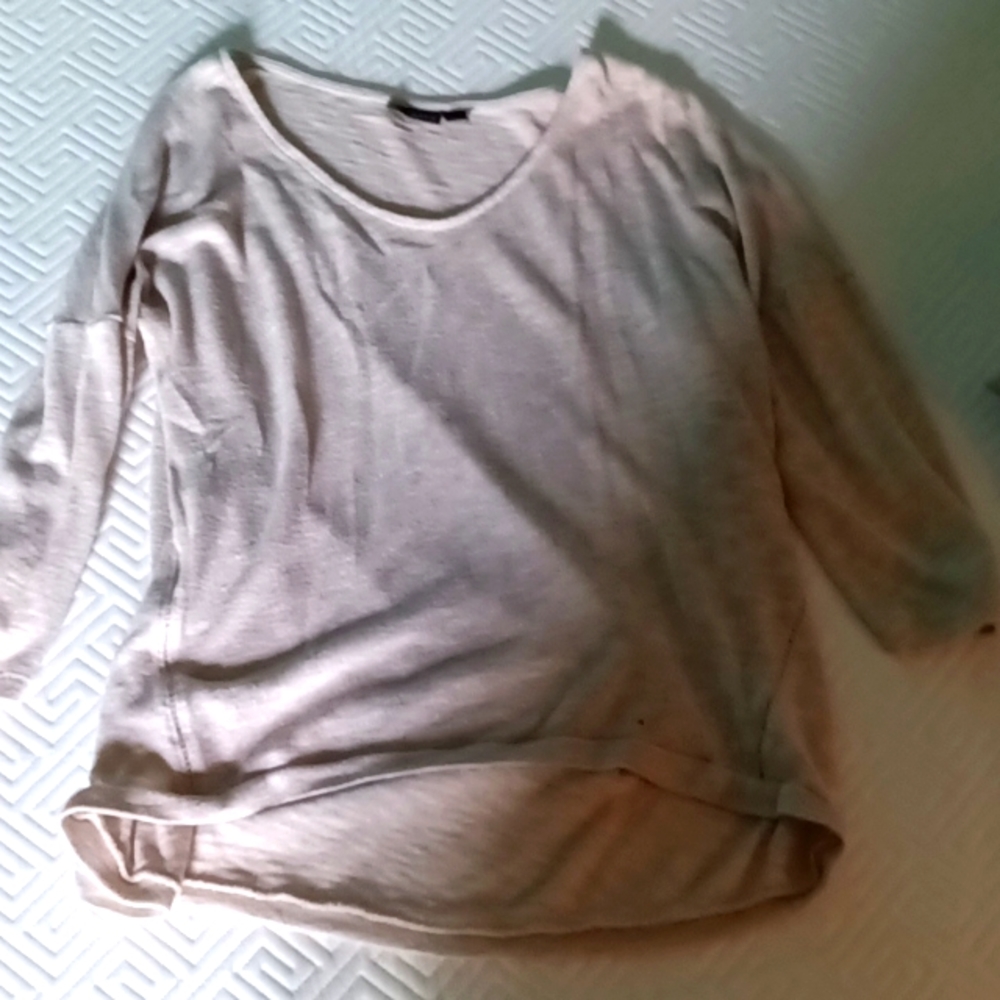 Quarter sleeve shirt